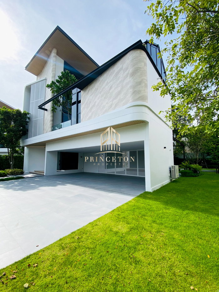 picture VIVE New Krungthep Kreetha Luxury 3-Storey Modern Home - 47/49