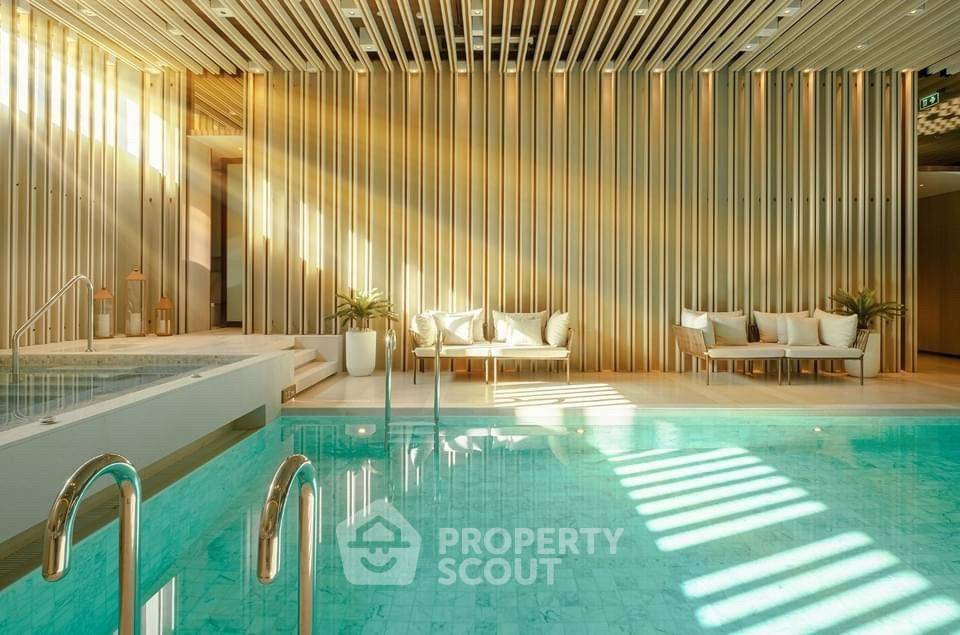 picture 2-BR 168 Sqm Condo For Sale, Baan Sindhorn, 400m to BTS Ratchadamri (ID 1519717) - 19/20