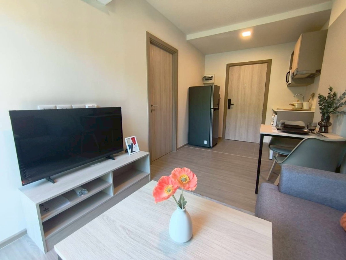 รูป 🛋 หิ้วกระเป๋าเข้าอยู่ได้ทันที! DCONDO SENSE บางแสน แต่งครบ ฟรีเฟอร์นิเจอร์ + เครื่องใช้ไฟฟ้า ครบจบในที่เดียว ✨ 📞 061-6161426 💚LINE: @wsrcondo - รูปที่ 8/9