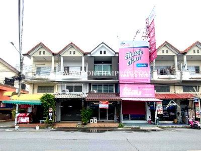อาคารพาณิชย์ บางบัวทอง นนทบุรี : อาคารพาณิชย์ 3 ชั้น หมู่บ้านบัวทอง4 บ้านกล้วย-ไทรน้อย บางบัวทอง นนทบุรี