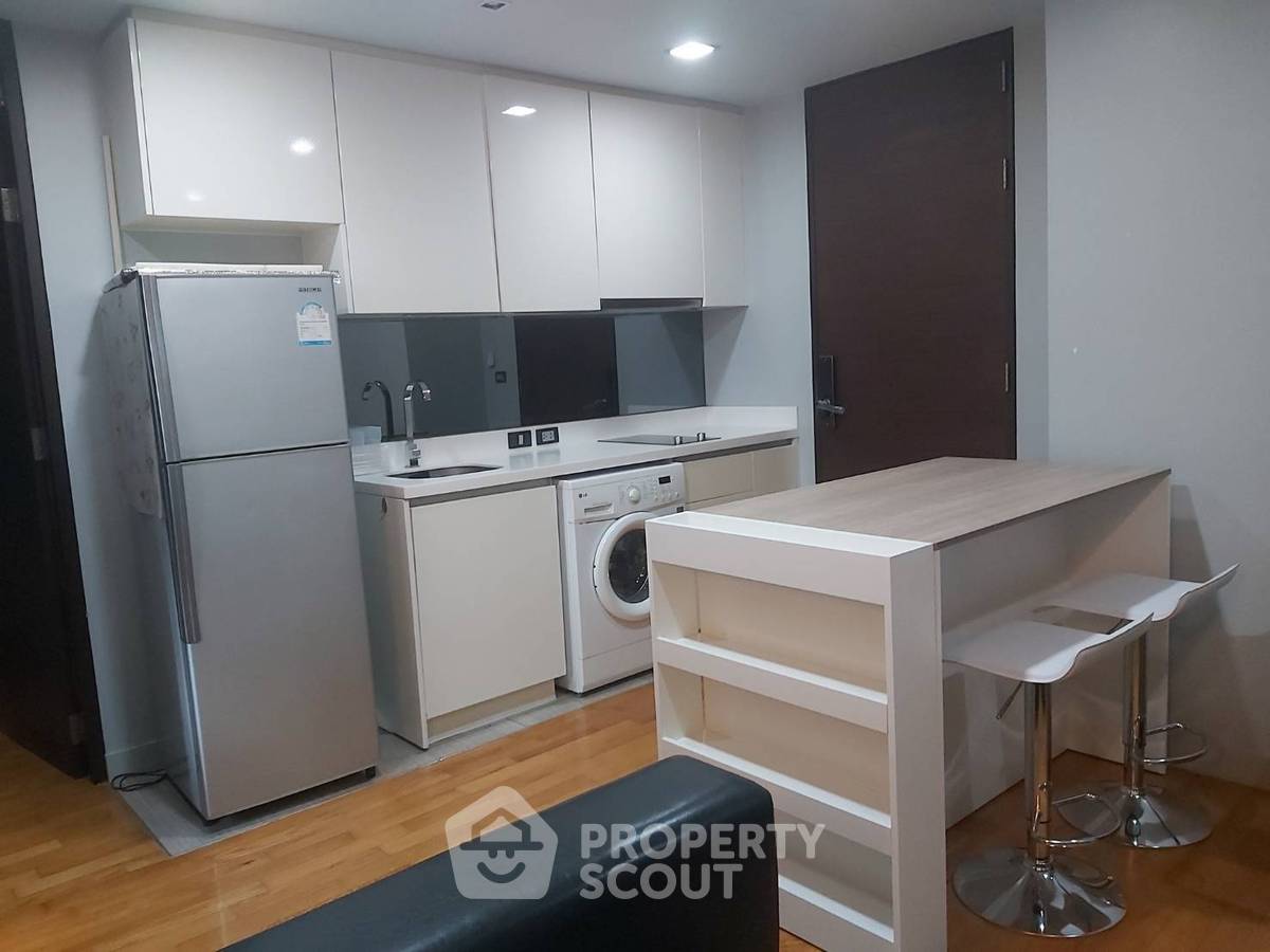 รูป คอนโด 1 ห้องนอน 40 ตร.ม. Quad Silom ใกล้ MRT สามย่าน 200 ม. (ID 2336889) - รูปที่ 4/9