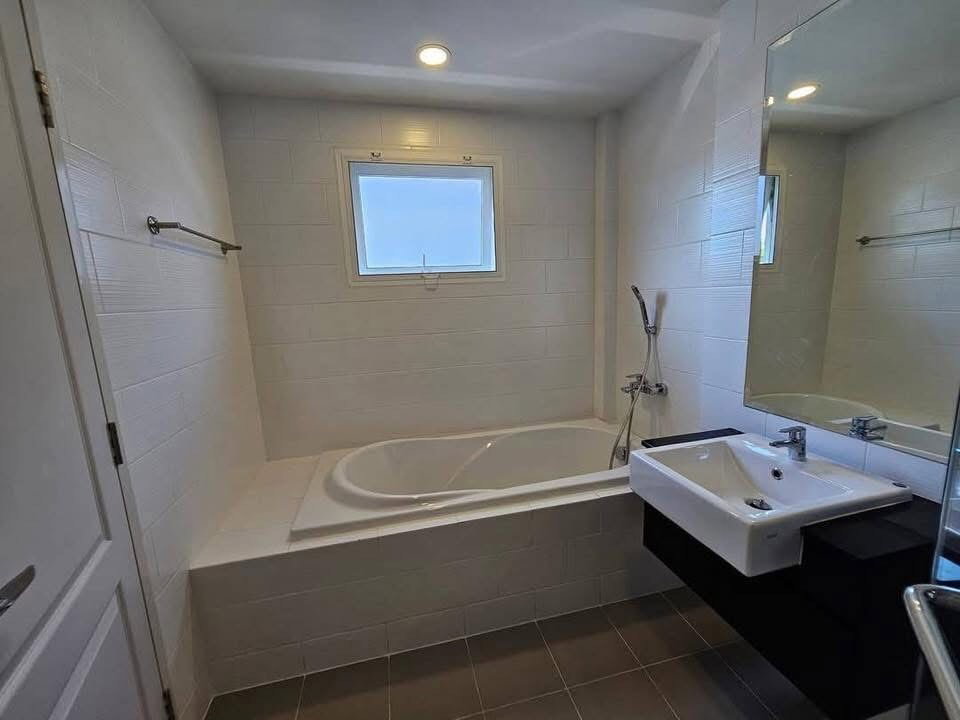 picture Centro Bangna-          Wongwaen - 13/18