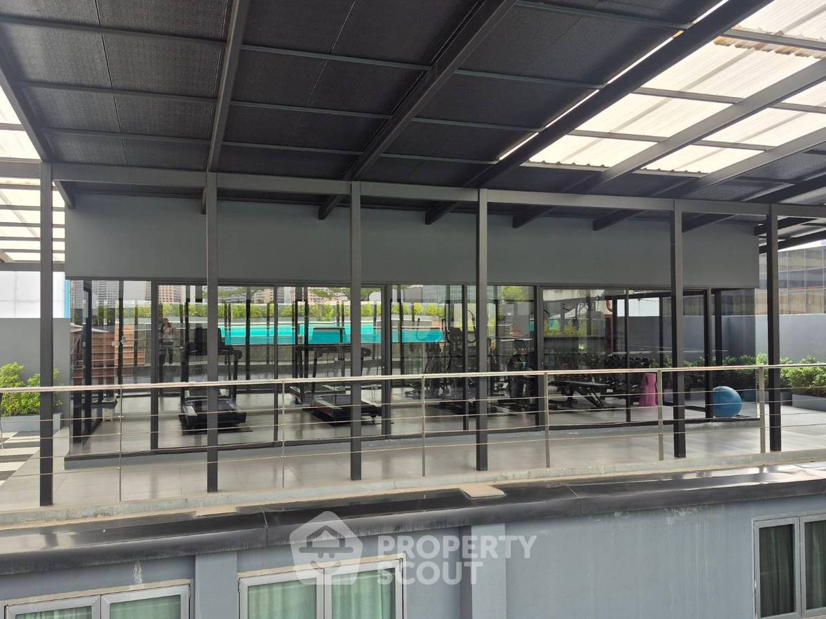 รูป คอนโด 1 ห้องนอน 40 ตร.ม. Quad Silom ใกล้ MRT สามย่าน 200 ม. (ID 2336889) - รูปที่ 8/9