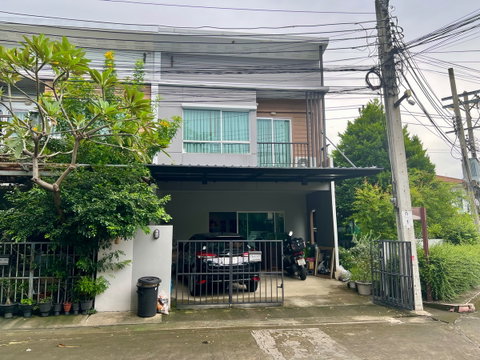 ขายทาวน์โฮมหลังมุม Villette Lite พัฒนาการ 38 | รีโนเวทใหม่ทั้งหลัง เฟอร์ครบ พร้อมอยู่ พื้นที่รอบบ้านกว้าง ให้ความรู้สึกเหมือนบ้านเดี่ยว