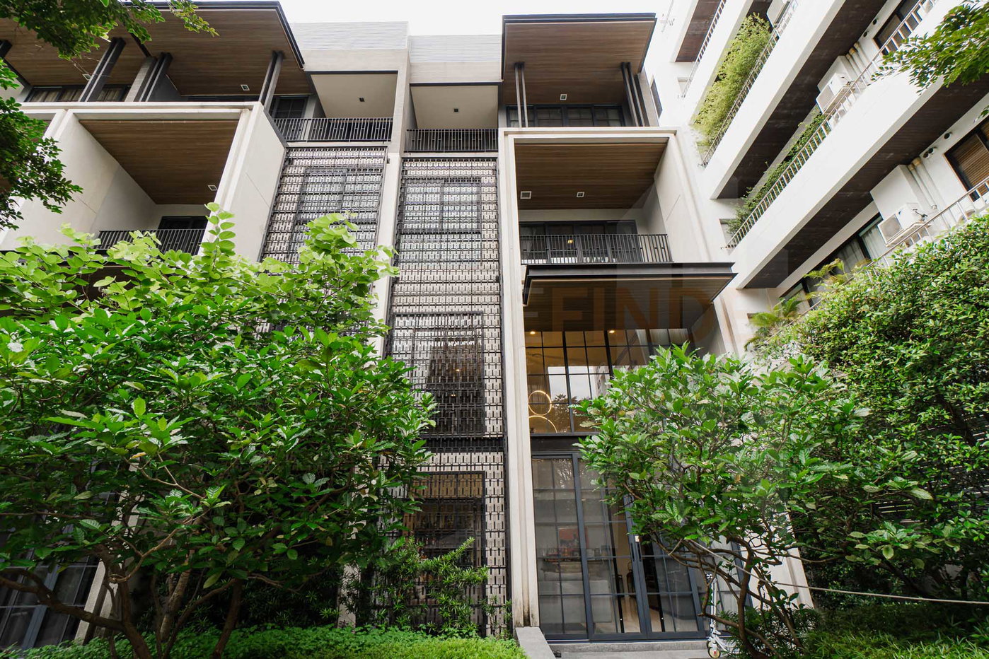 รูป Quarter 31 4 bedrooms, for rent - รูปที่ 12/76