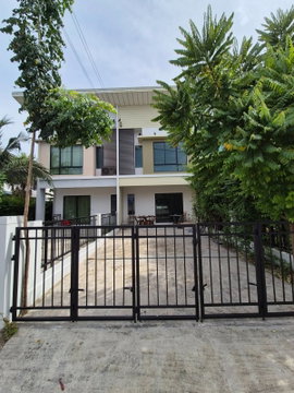 [For Sale] Townhouse Modi Villa Bang Bua Thong 📍 Prime location near Sombat Buri Market. ,only 5 minutes to Central Westgate.