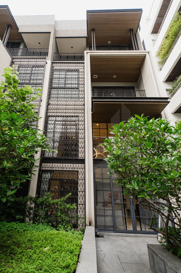 รูป Quarter 31 4 bedrooms, for rent - รูปที่ 10/76