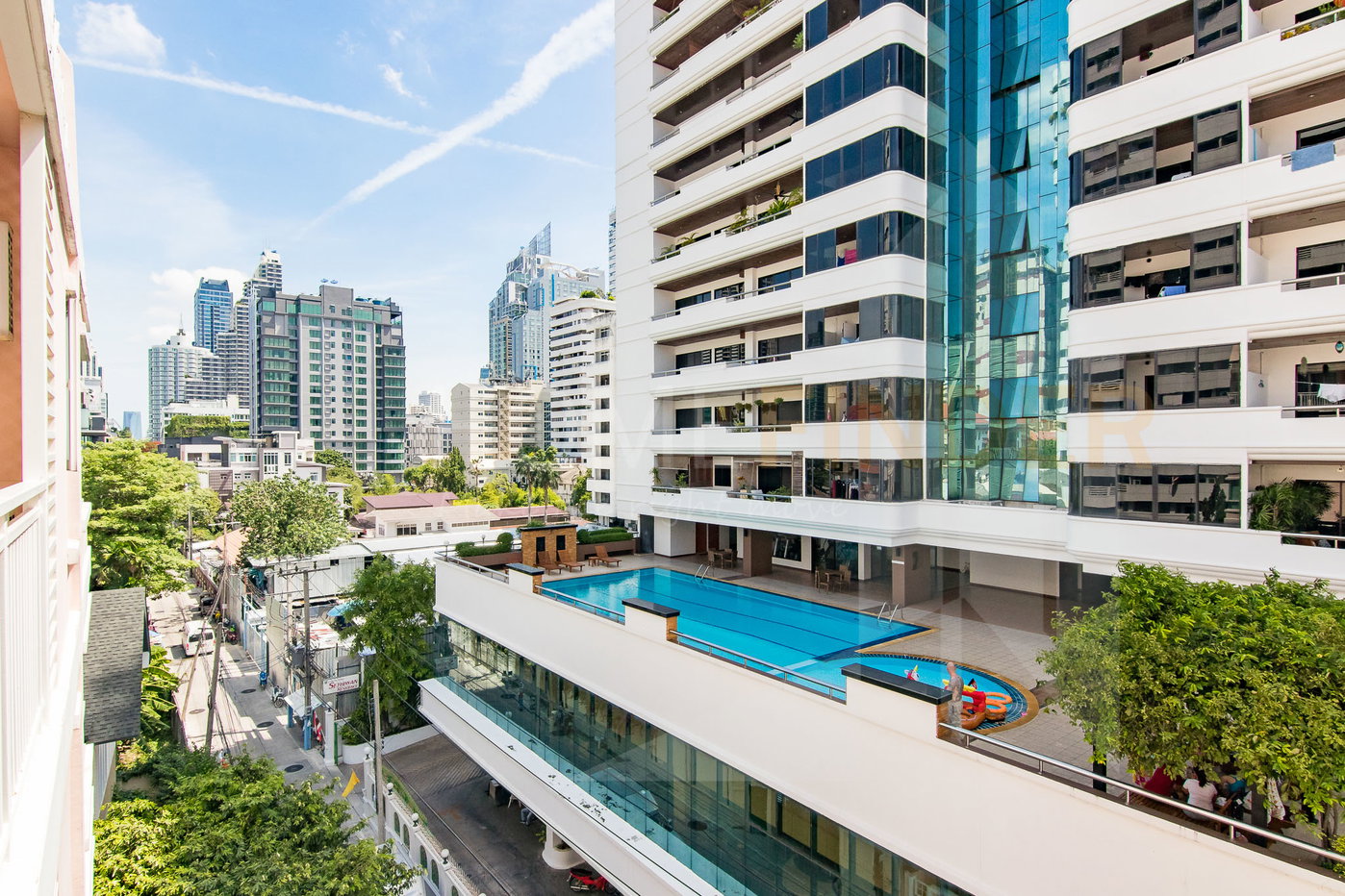 รูป Narasiri Pattanakarn 5 bedrooms, for sale - รูปที่ 24/44