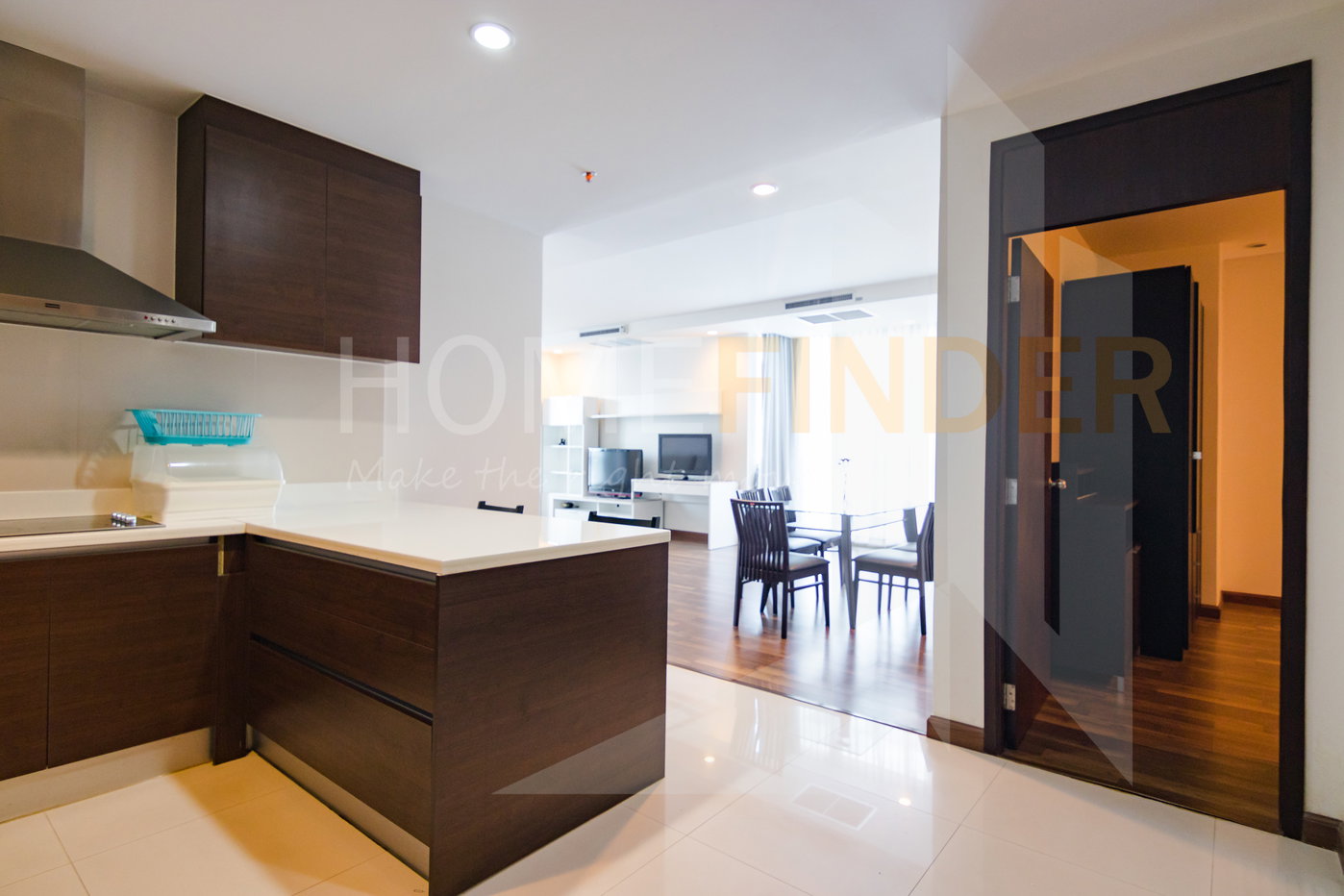 รูป The Rajdamri Residence 2 bedrooms, for rent - รูปที่ 28/36