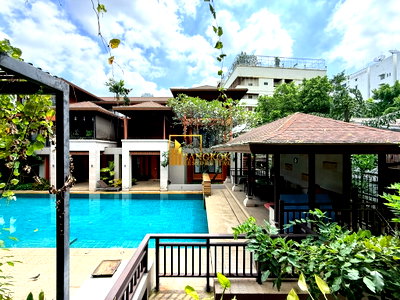 เช่าบ้านเดี่ยว ดิ เอ็มควอเทียร์ : Villa Kwanta | Beautiful 4 Bedroom Pool Villa in Thonglor Area - BR28295SH