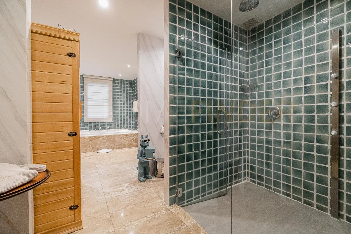 รูป Benviar Tonson Residence 6 bedrooms, for rent - รูปที่ 11/18