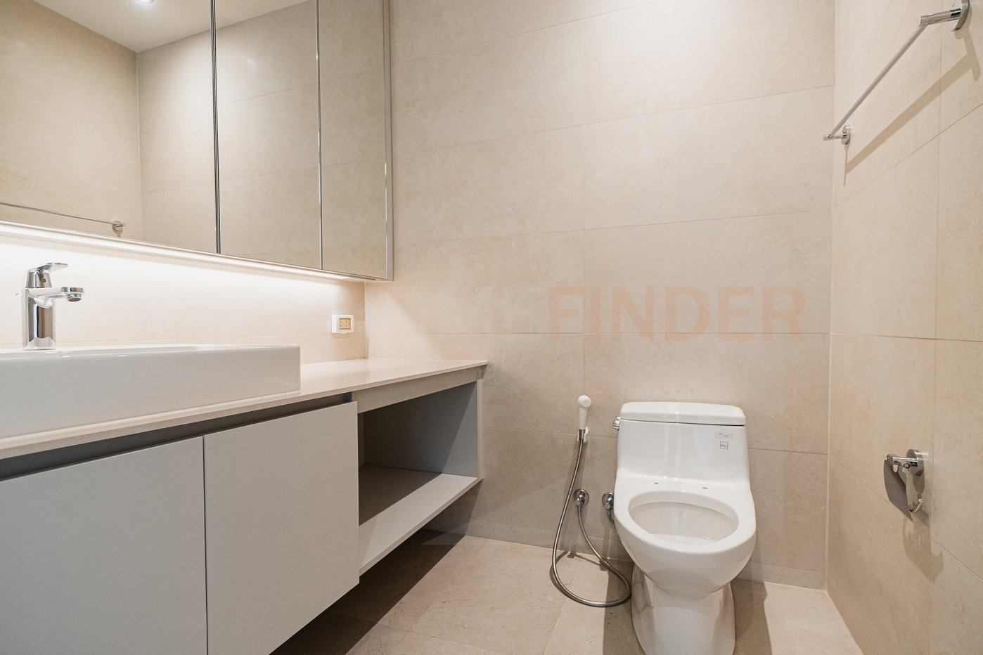 รูป Supreme Legend Condominium 2 bedrooms, for sale - รูปที่ 31/35