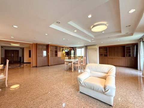 Baan Suanpetch | Expansive 3 Bedroom Condo in Phrom Phong - BR17558CD