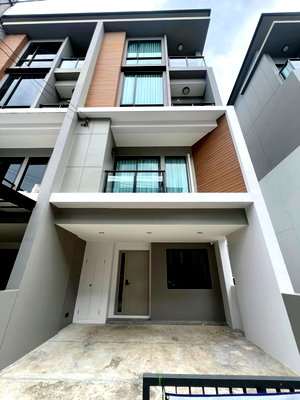 Townhouses for rent Don Mueang Airport : Premium Place Phaholyothin - Ramintra