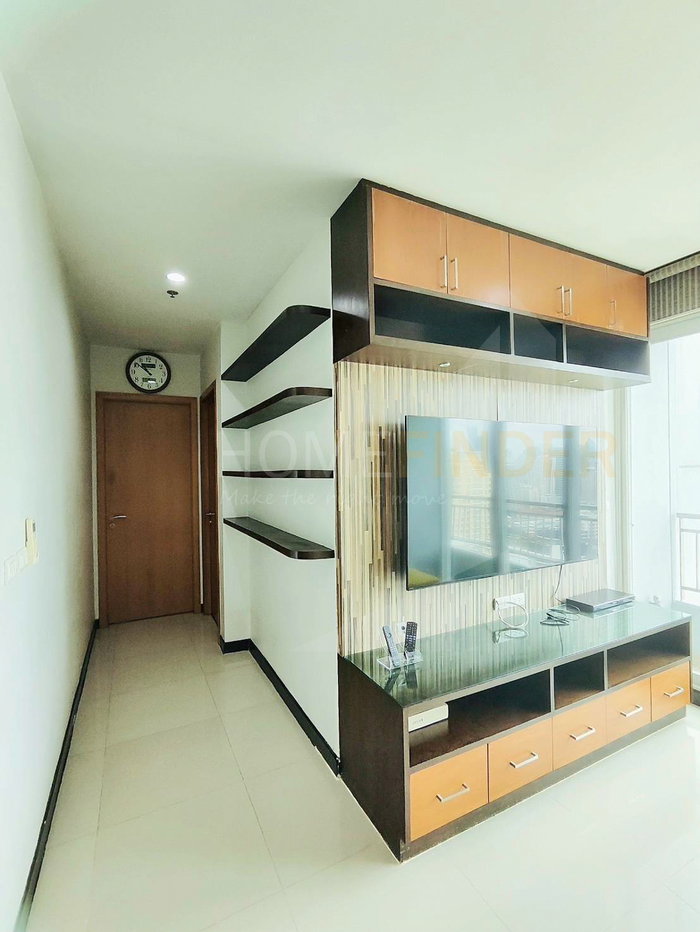 picture Circle Condominium 3 bedrooms, for rent - 4/21