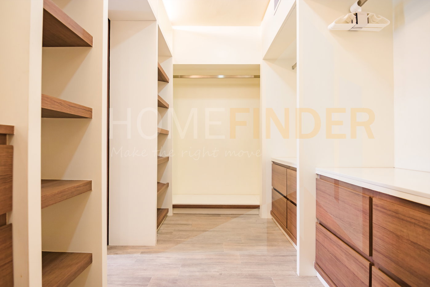 รูป Penthouse Condominium 2 4 bedrooms, for rent - รูปที่ 25/136