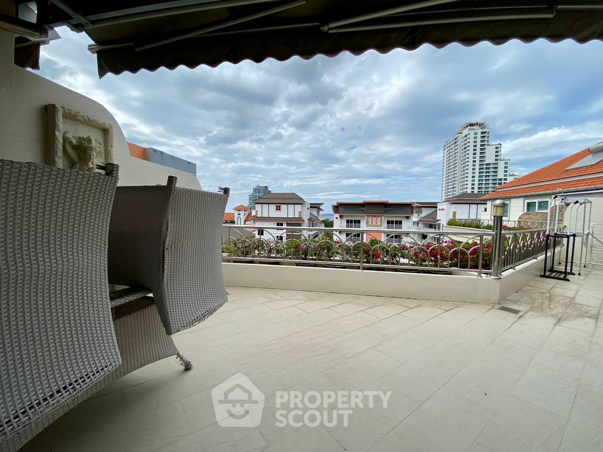 picture 1-BR Condo For Sale At Nordic Residence, Phratamnak (6th Floor) (ID 1001499) - 2/11