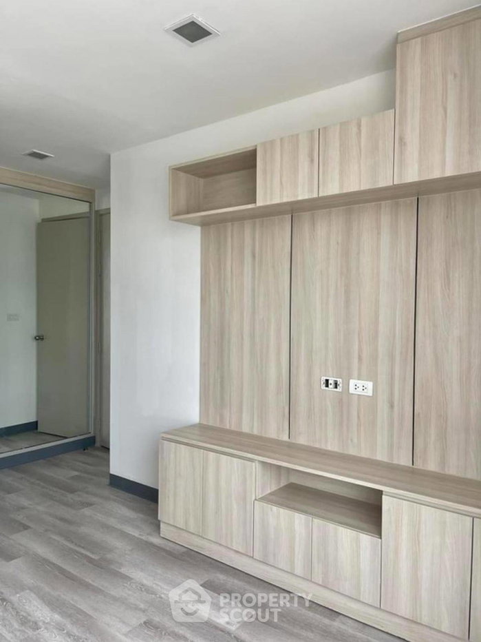 picture High-Floor 2-BR 62 Sqm Thru Thonglor Condo In Bang Kapi, Near MRT (ID 1893678) - 5/6