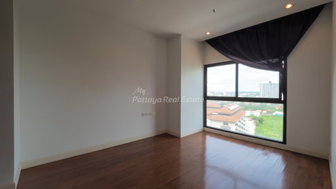 🛏️ 2 ห้องนอน - 🛁 2 ห้องน้ำ - 🏙️ City View - 🌏 ชื่อชาวต่างชาติ - 🏢 The Axis Pattaya - รหัส: AXIS49
