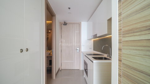 🛏️ Studio - 🛁 1 ห้องน้ำ - 🏙️ Sea View - 🌏 ชื่อชาวต่างชาติ - 🏢 The Riviera Jomtien Pattaya - รหัส: RJ39
