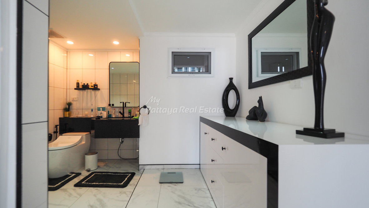 รูป 🛏️ 1 ห้องนอน - 🛁 1 ห้องน้ำ - 🏙️ Sea View - 🌏 ชื่อชาวต่างชาติ - 🏢 Peak Condominium Pattaya - รหัส: PEAKC04 - รูปที่ 12/20
