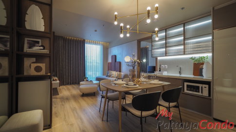 🛏️ 2 ห้องนอน - 🛁 2 ห้องน้ำ - 🏙️ Sea View - 🇹🇭 ชื่อไทย - 🏢 Arom Jomtien Pattaya - รหัส: AROJ06