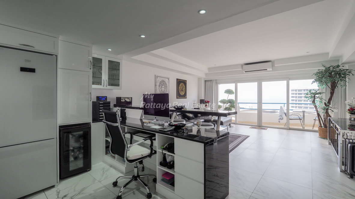 รูป 🛏️ 1 ห้องนอน - 🛁 1 ห้องน้ำ - 🏙️ Sea View - 🌏 ชื่อชาวต่างชาติ - 🏢 Peak Condominium Pattaya - รหัส: PEAKC04 - รูปที่ 1/20