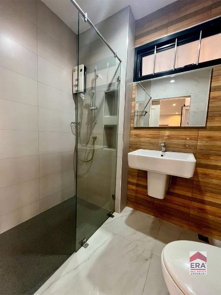 รูป บ้านเดี่ยว 4 ห้องนอน 208 ตร.ม. เดอะ คอมพลีท ศรีราชา - รูปที่ 10/12