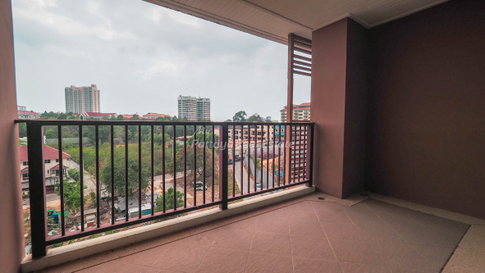🛏️ 1 ห้องนอน - 🛁 2 ห้องน้ำ - 🏙️ City View - 🇹🇭 ชื่อบริษัท - 🏢 Diamond Suites Resort Pattaya - รหัส: DS18