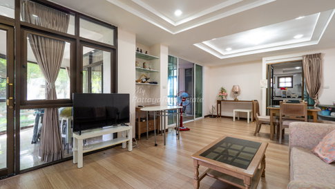 🛏️ 1 Bed - 🛁 1 Bath - 🏙️ Pool View - 🇹🇭 THAI name - 🏢 Metro Jomtien Condotel Pattaya - Ref: MTJ09