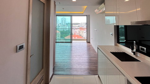 🛏️ Studio - 🛁 1 Bath - 🏙️ Sea View - 🇹🇭 THAI name - 🏢 The Peak Towers Pattaya - Ref: PEAKT101