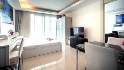 Condos for sale : 🛏️ 2 Bed - 🛁 2 Bath - 🏙️ Sea View - 🌏 FOREIGN name - 🏢 Cosy Beach View Pattaya - Ref: COSYB43