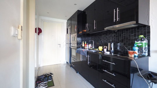 🛏️ Studio - 🛁 1 ห้องน้ำ - 🏙️ City View - 🇹🇭 ชื่อบริษัท - 🏢 Cosy Beach View Pattaya - รหัส: COSYB40