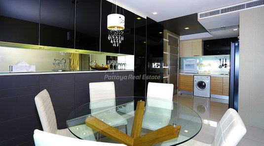 🛏️ 3 ห้องนอน - 🛁 3 ห้องน้ำ - 🏙️ Pool View - 🌏 ชื่อชาวต่างชาติ - 🏢 APUS Condominium Pattaya - รหัส: APUS22