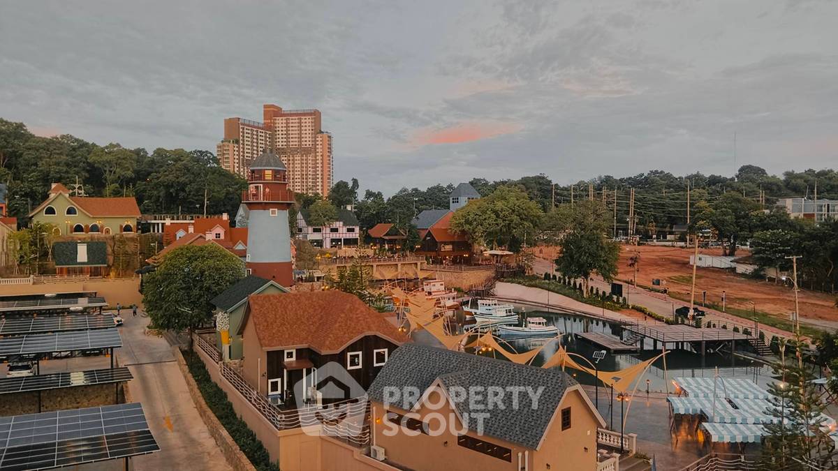 picture 3-BR 212 Sqm Condo For Sale At Executive Residence 4 ð Phratamnak (ID 2343116) - 18/23