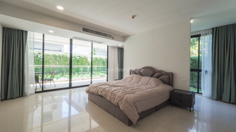 🛏️ 4 ห้องนอน - 🛁 5 ห้องน้ำ - 🏙️ Garden View - 🌏 ชื่อชาวต่างชาติ - 🏢 Gardenia Pattaya Jomtien - รหัส: GDN09