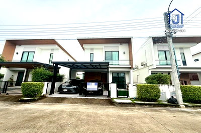 บ้านแฝด สนามบินสุวรรณภูมิ : ขายบ้านแฝด หมู่บ้านโคโม่ บีอังก้า ถนนวงแหวน-กาญจนาภิเษก บางพลีใหญ่ – ใกล้เมกาบางนา