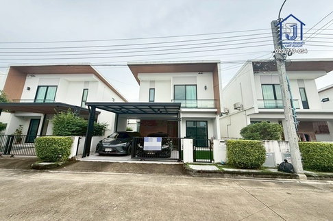 ขายบ้านแฝด หมู่บ้านโคโม่ บีอังก้า ถนนวงแหวน-กาญจนาภิเษก บางพลีใหญ่ – ใกล้เมกาบางนา