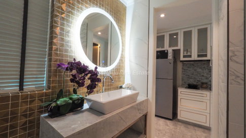 🛏️ Studio - 🛁 1 ห้องน้ำ - 🏙️ City View - 🌏 ชื่อชาวต่างชาติ - 🏢 Seven Seas Le Carnival Condo Pattaya - รหัส: SEVL01