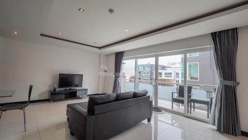 🛏️ 1 ห้องนอน - 🛁 1 ห้องน้ำ - 🏙️ Pool View - 🇹🇭 ชื่อไทย - 🏢 Tudor Court Pratumnak Pattaya - รหัส: TUDOR17