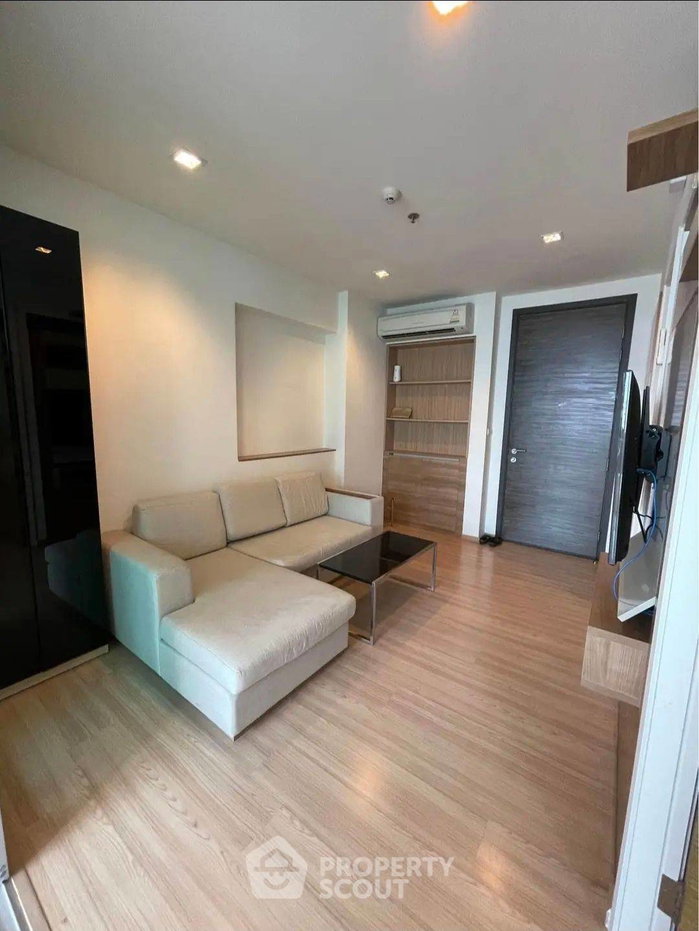 รูป คอนโด 1 ห้องนอน ชั้น 21 RHYTHM Phahon-Ari ใกล้ BTS สะพานควาย (ID 2346393) - รูปที่ 2/8