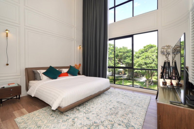 Townhouses for sale : Special Price‼️Demi Sathu 49: Corner Townhouse with Private Garden, Park Views & Privacy