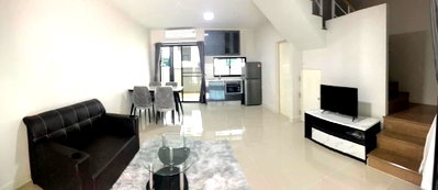 Houses for rent : 3beds 3bath 141sqm. Line id: @pfagent