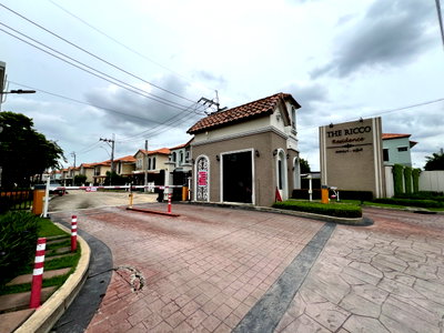บ้านเดี่ยว โรงเรียนนวมินทราชินูทิศ เบญจมราชาลัย : JK3 6148832 : เดอะริคโค้ เรสซิเดนซ์ วงแหวนฯ-จตุโชติ 