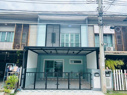 ทาวน์เฮ้าส์ รีโนเวทใหม่ ต้นโครงการ เดินทางสะดวก หมู่บ้าน พฤกษาไลท์ ล็อกซ์ ซอยเทิดราชัน45 ดอนเมือง สีกัน พร้อมเฟอร์ฯ