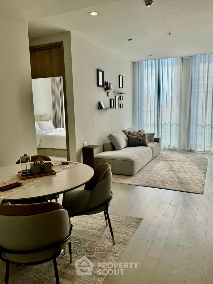 รูป คอนโด 2 ห้องนอน 80 ตร.ม. Noble Ploenchit ชั้น 26 ใกล้ BTS เพลินจิต 100 ม. (ID 1836570) - รูปที่ 2/10