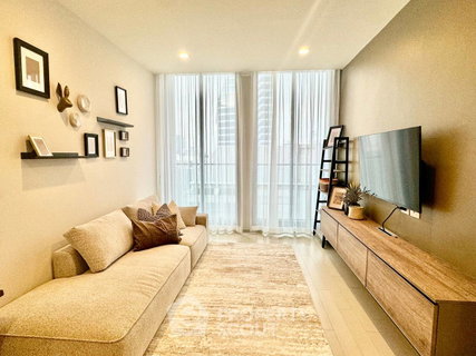 รูปภาพ 2-BR 80 Sqm Condo Noble Ploenchit, 100m to BTS Phloen Chit (26th Floor) (ID 1836570)