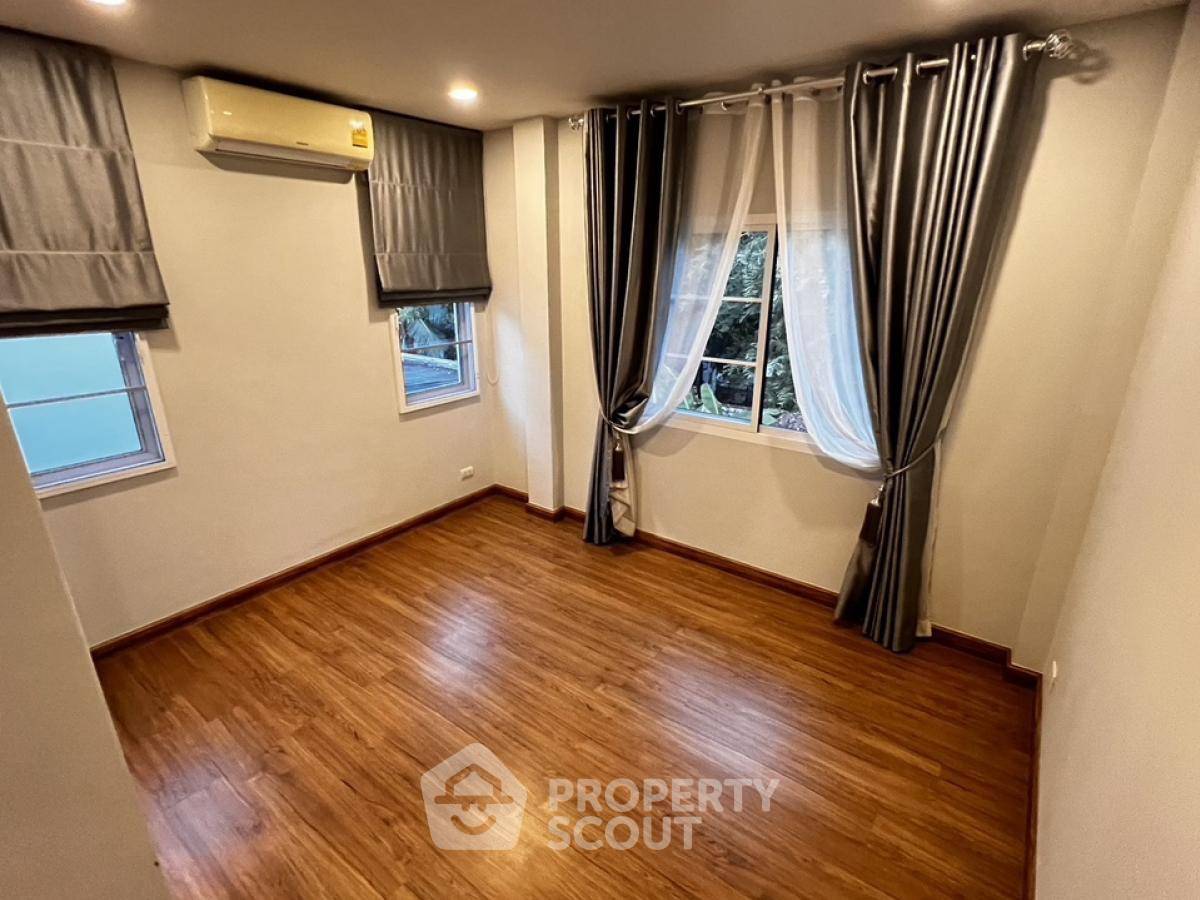 รูป บ้าน 4 ห้องนอน ขาย ใน เซนโทร รามอินทรา 109 ใกล้บางชัน (ID 1594892) - รูปที่ 19/28