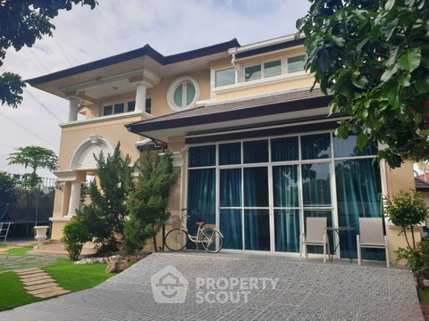 บ้านให้เช่า 4 ห้องนอน 350 ตร.ม. ย่านดอกไม้ พรเวศ กรุงเทพมหานคร (ID 880953)