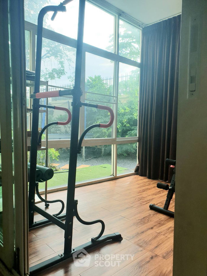 รูป บ้านให้เช่า 4 ห้องนอน 350 ตร.ม. ย่านดอกไม้ พรเวศ กรุงเทพมหานคร (ID 880953) - รูปที่ 19/35